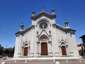 Chiesa-del-Sacro-cuore-di-Gesu-Bonate-Sotto